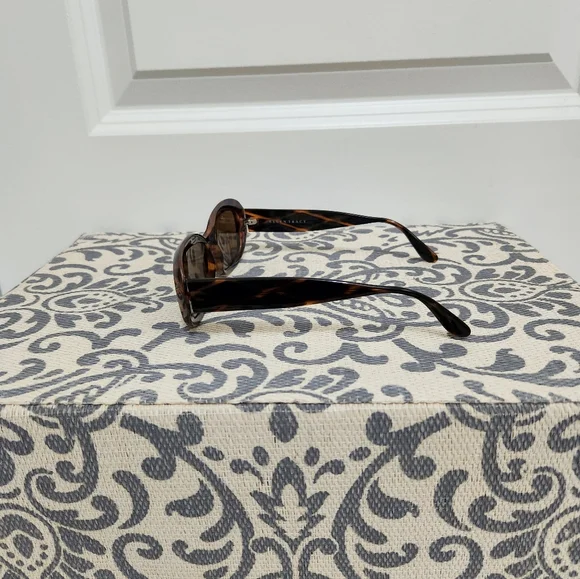 Vintage Ellen Tracy  Brown Oval Sunglasses - Picture 4 of 7